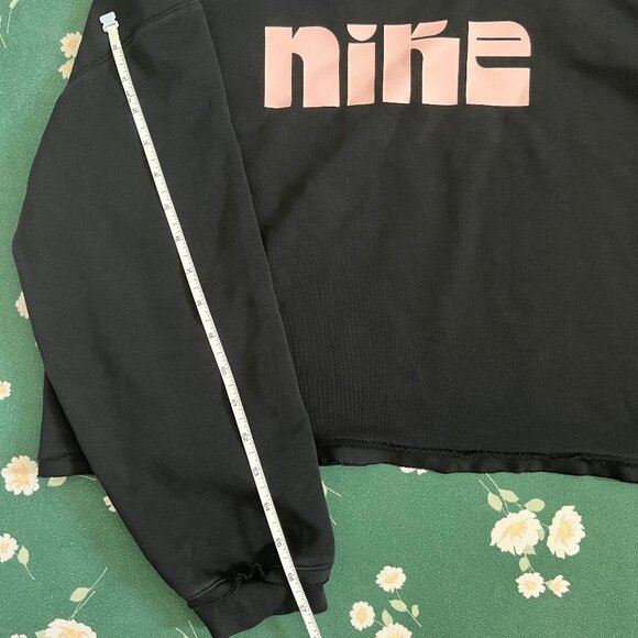 Nike Cropped Long Sleeve | SMALL | NWOT - Picture 3 of 9